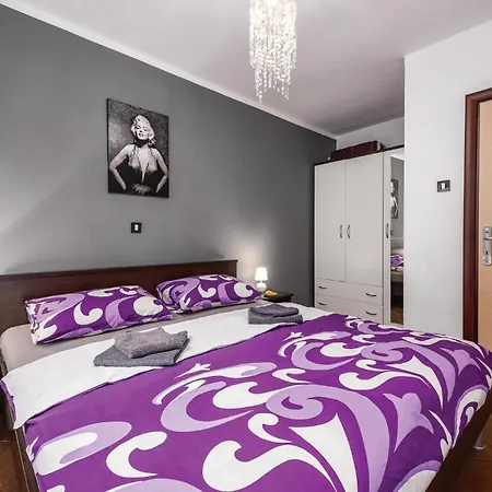 Stunning Home In Labin With Jacuzzi Holiday home Koromacno