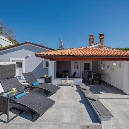 Holiday home Stunning Home In Labin With Jacuzzi *