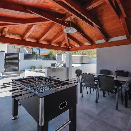 Stunning Home In Labin With Jacuzzi *